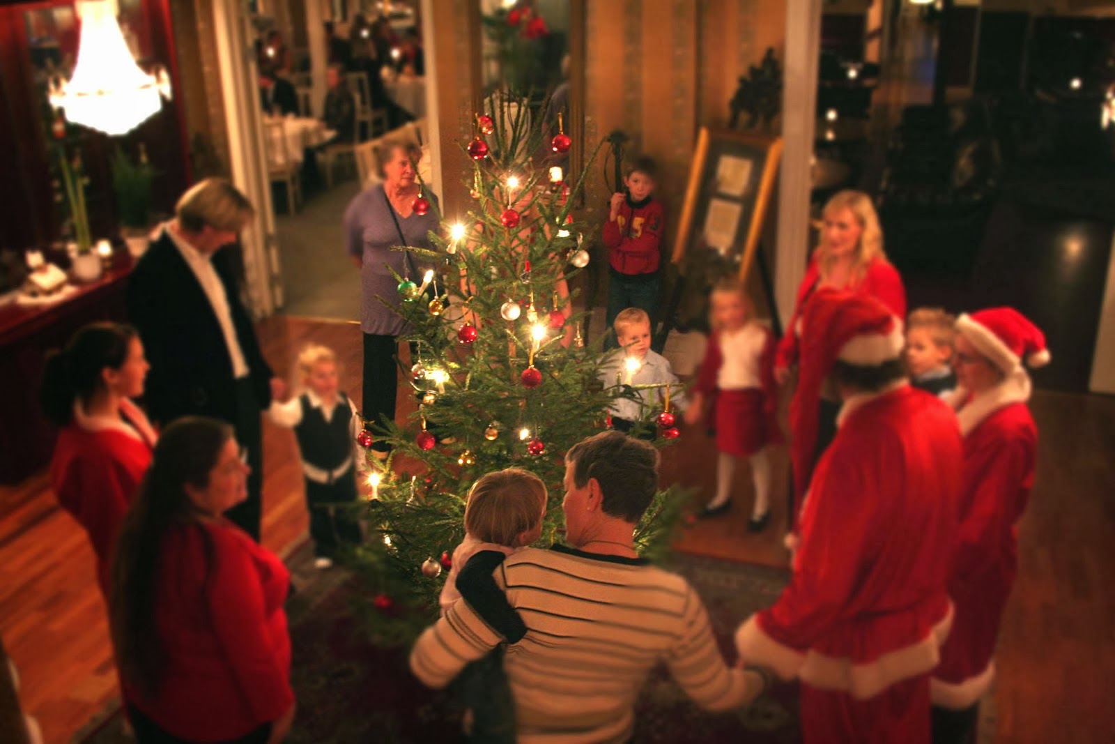 Tigran Ohanyan Christmas celebration in different countries