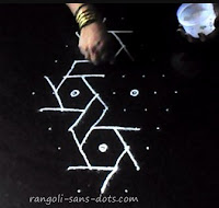 marking the centres of the hexagons theni-koodu-kolam-14a.jpg