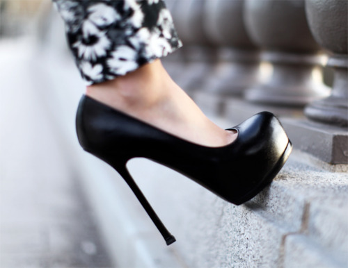pumps ysl