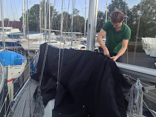 installeren dekzeil Harlingen op zeilboot