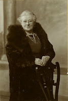 Señora mayor señora mayor