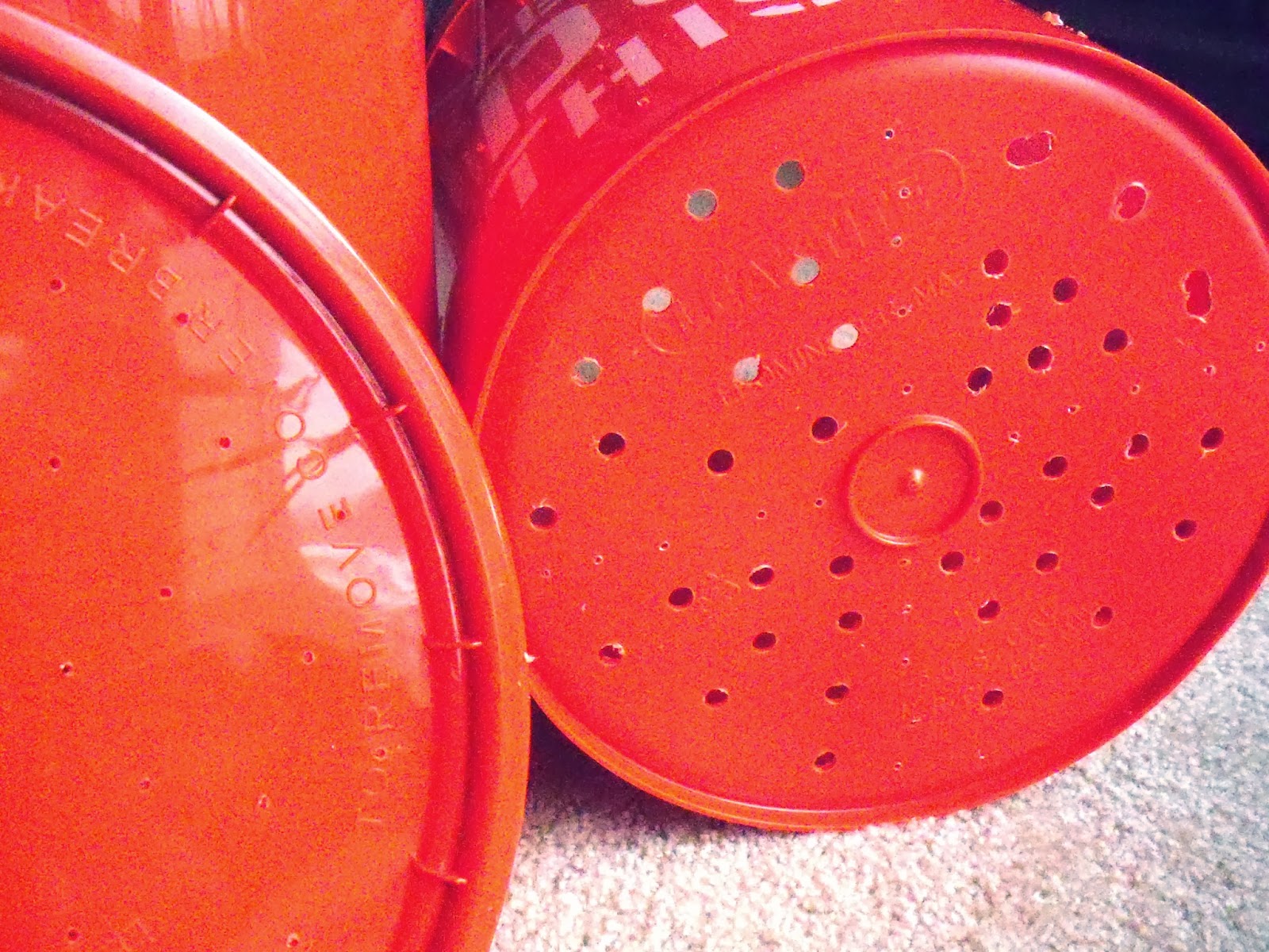 a Brick house Worm composting bucket DIY