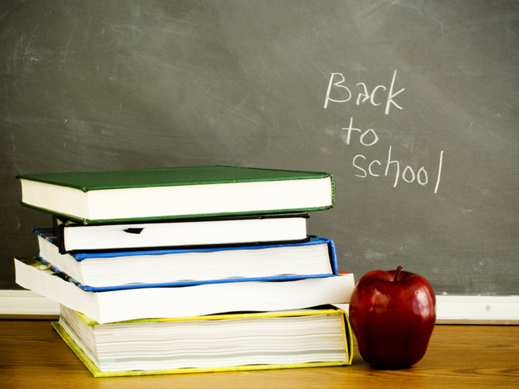 http://4.bp.blogspot.com/-478hApKDROg/TgjZNaqbUmI/AAAAAAAAABM/x6KJFqDA8QQ/s1600/Back_to_school_Wallpaper_asg75.jpg