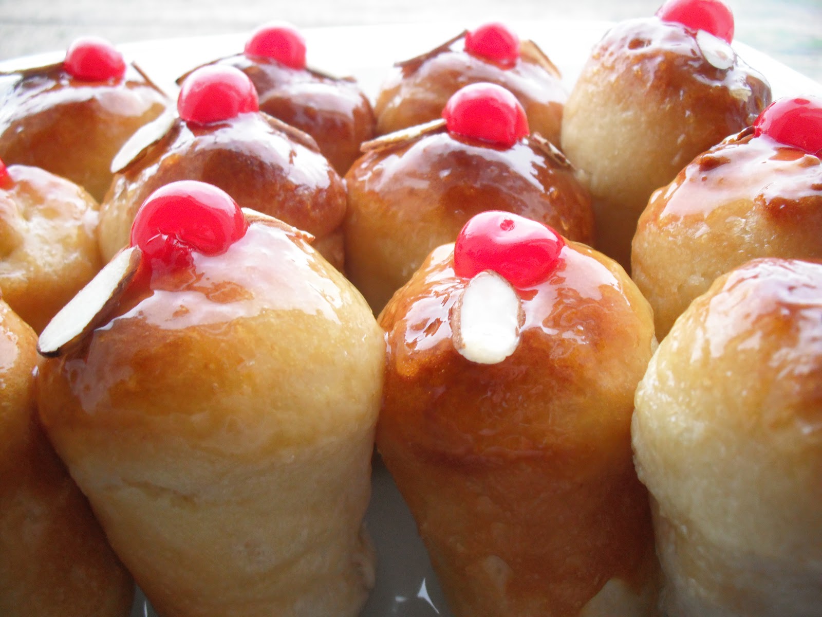 La Buona Cucina Babas au Rhum