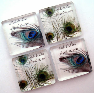 Wedding Magnet Favors on Wedding Favors   Need Wedding Favors Ideas  Peacock Feather Magnets