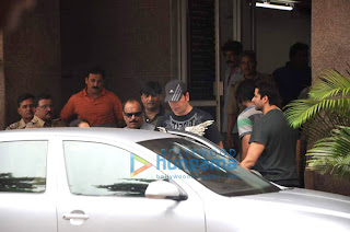 Aditya & Sooraj Pancholi questioned at Juhu Police Station-News in Pics