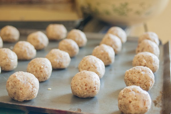 dessert, nuts, sugared pecan balls, gluten free baking, gluten free pecan cookies, gluten free christmas cookies, paleo cookies