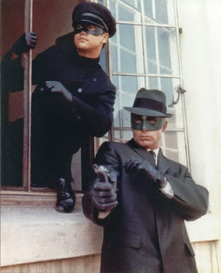 O BESOURO VERDE (THE GREEN HORNET)