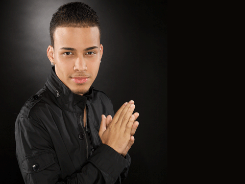 http://4.bp.blogspot.com/-4Al3xrM0c6c/TaJJ-JqfKSI/AAAAAAAAC0o/whDze5CDtuI/s1600/prince-royce+urbanoymas.gif