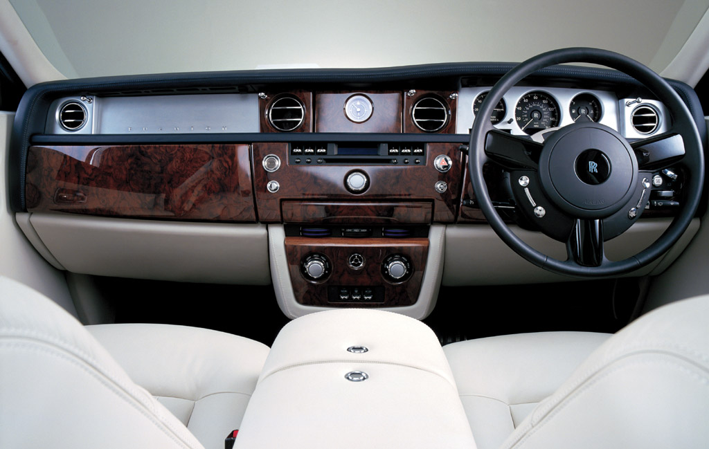 interiors of one of Rolls-Royce's latest models comes from Kerala