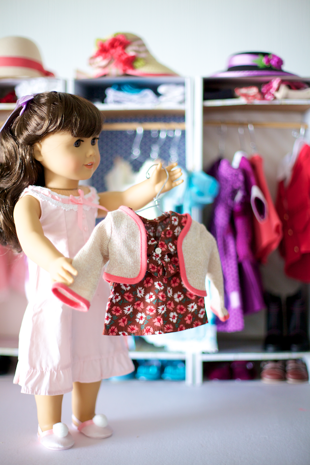 Tutorial Doll Box into Dolly Closet!