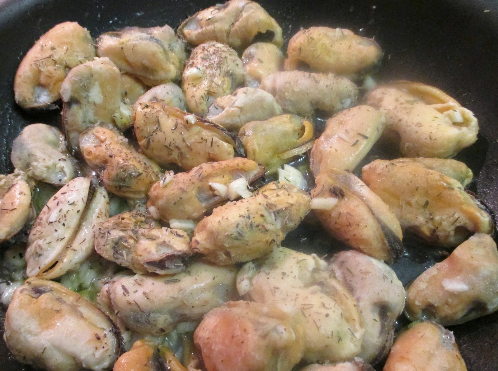 Just my Stuff Creamy Mussels and Mushroom Linguini