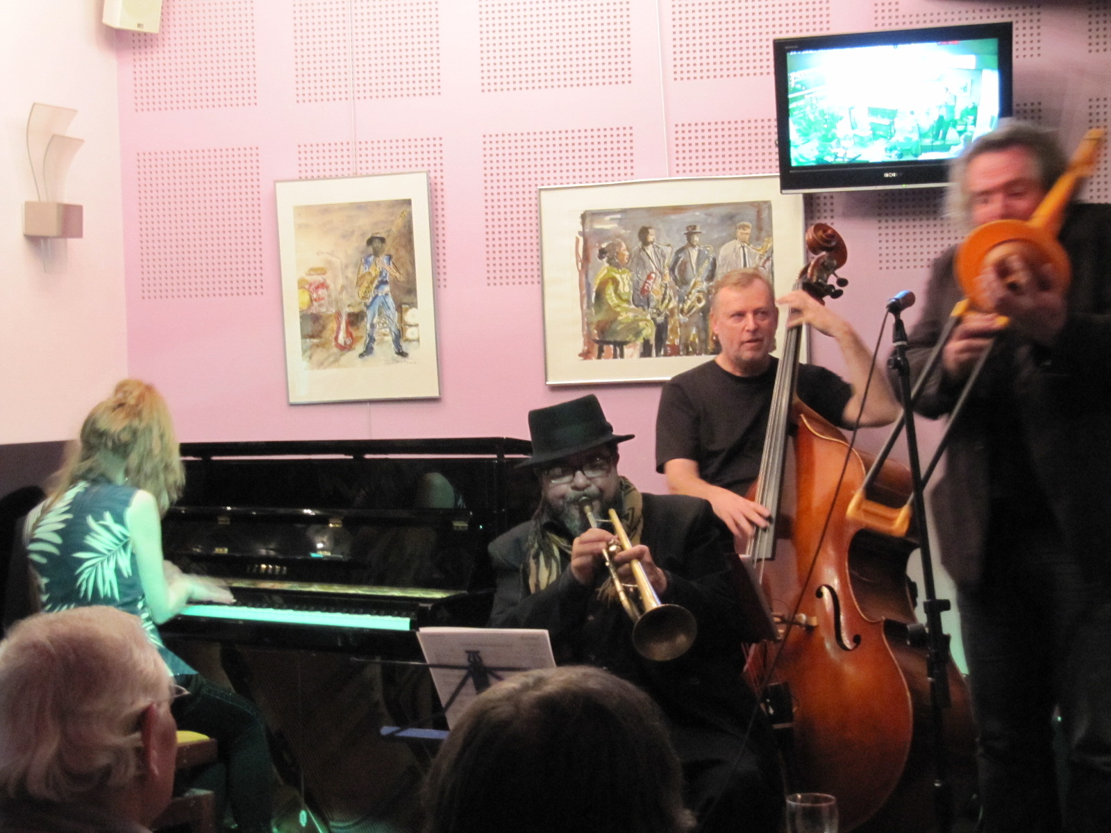 rencontre de la pierre junas 2011