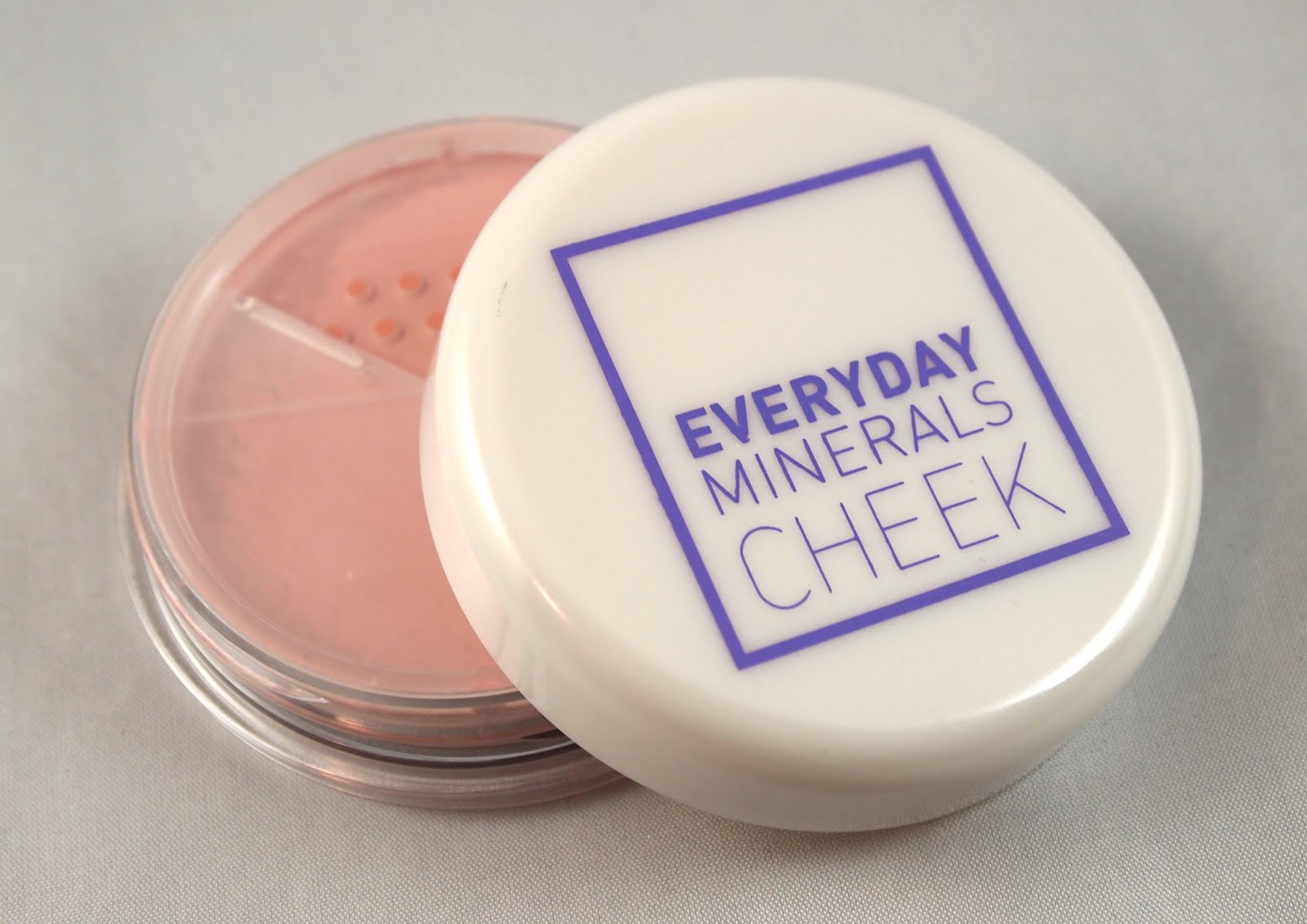 Kaylin's Kit Review and Giveaway Everyday Minerals Matte Blush
