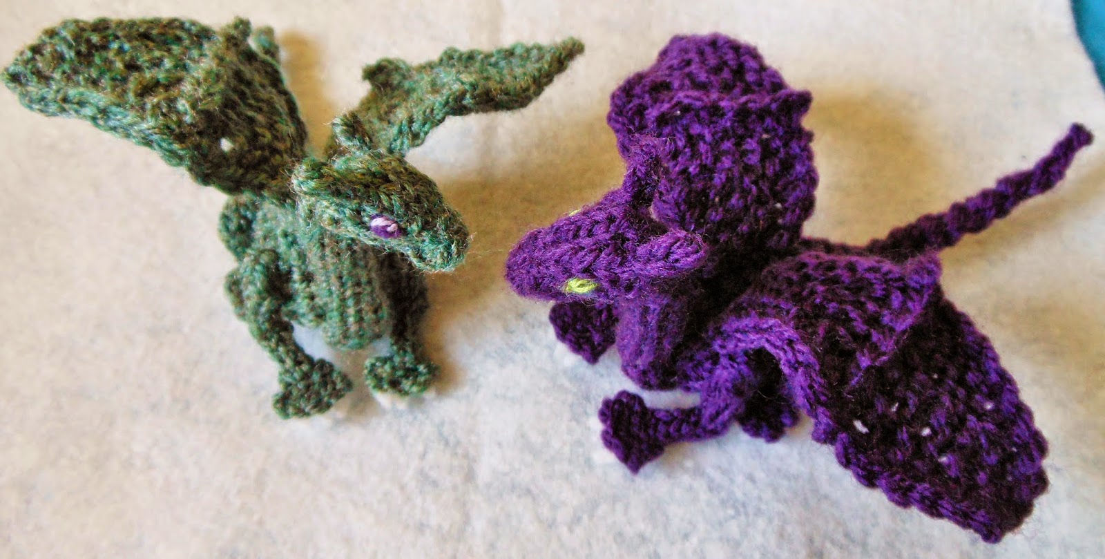 Crafty Mutt: Baby Dragon Palm Pal Knit+Crochet Pattern
