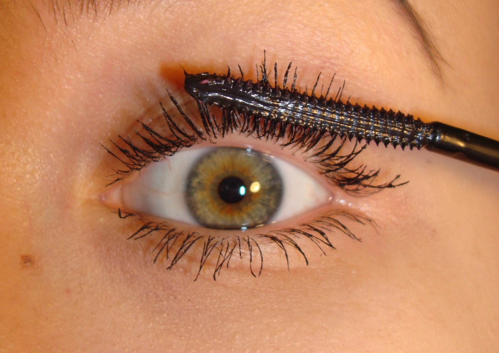 hug, kiss, makeup! Perfect Mascara Combination length and volume!