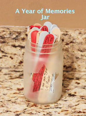 Friday We're In Love: A Year of Memories Jar