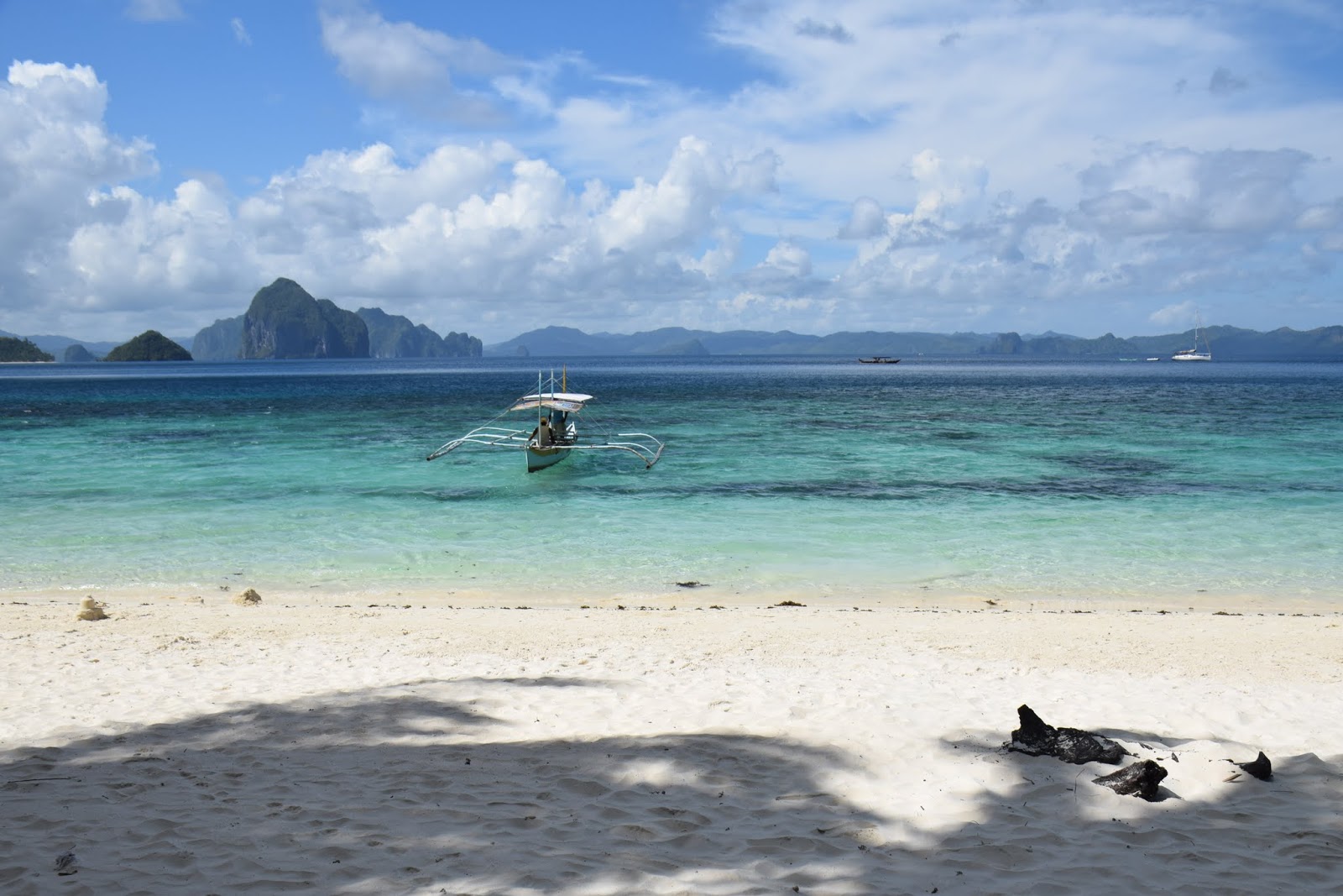 GoSeeShareIt.com: Papaya Beach, El Nido, Palawan, The Philippines