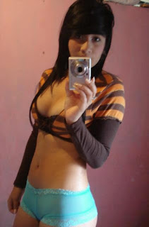 Maltratando el clítoris..