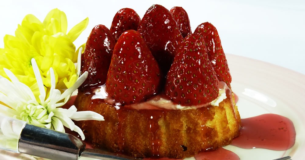 Blog Individual Strawberry Sponge Flans