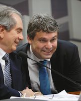 Lindbergh Farias sobre impeachment fala que é golpismo Fora Collor mostra Lindbergh Farias do PT como hipócrita contra impeachment de Dilma