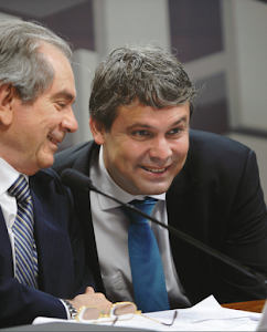 Lindbergh Farias sobre impeachment fala que é golpismo Fora Collor mostra Lindbergh Farias do PT como hipócrita contra impeachment de Dilma