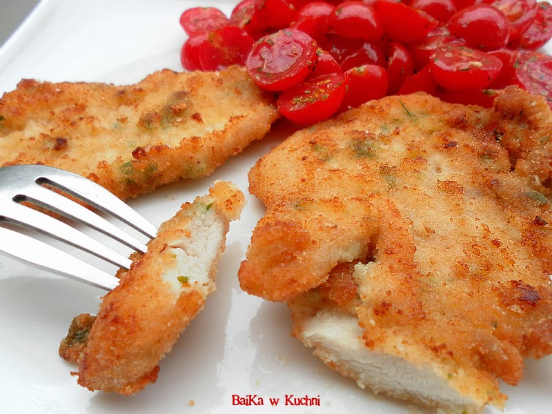 Pierś z kurczaka w panierce z parmezanem i natką pietruszki Baika w