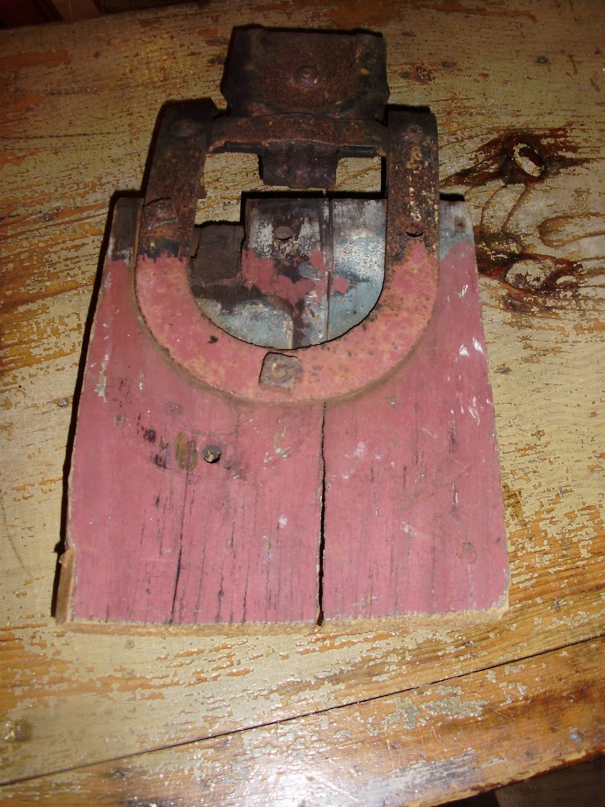 Log Cabin Antiques & Gifts Barn door pulley