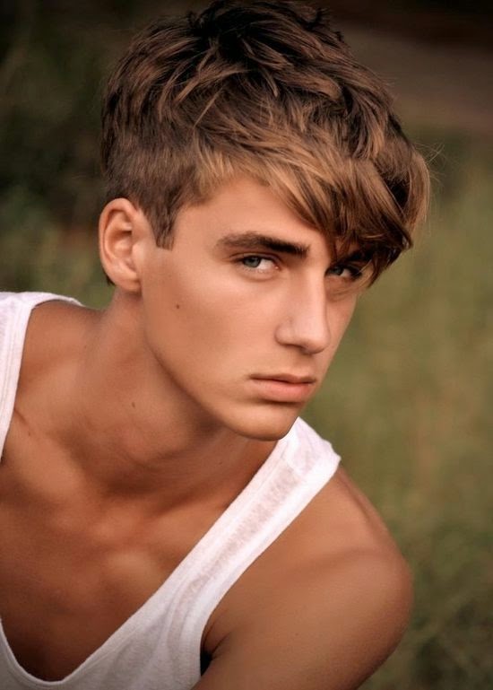 Coiffure kpop homme