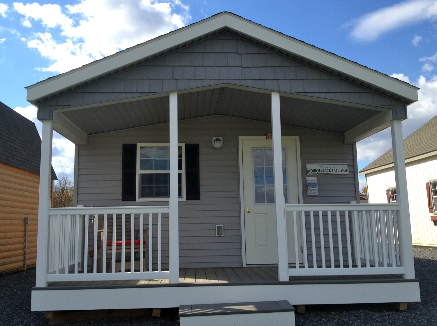 Small Scale Homes WoodTex Adirondack Cottage