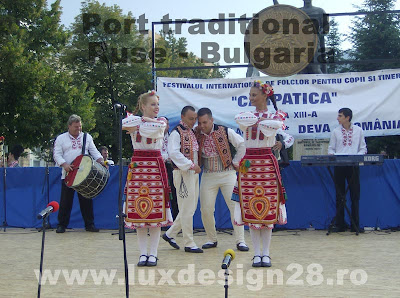 Porturi si dansuri traditionale din orasul Ruse - Bulgaria Porturi si dansuri traditionale din orasul Ruse - Bulgaria