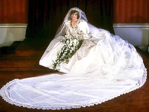 Ifi Top 10 Top 10 Most Expensive Wedding Dresses In The World