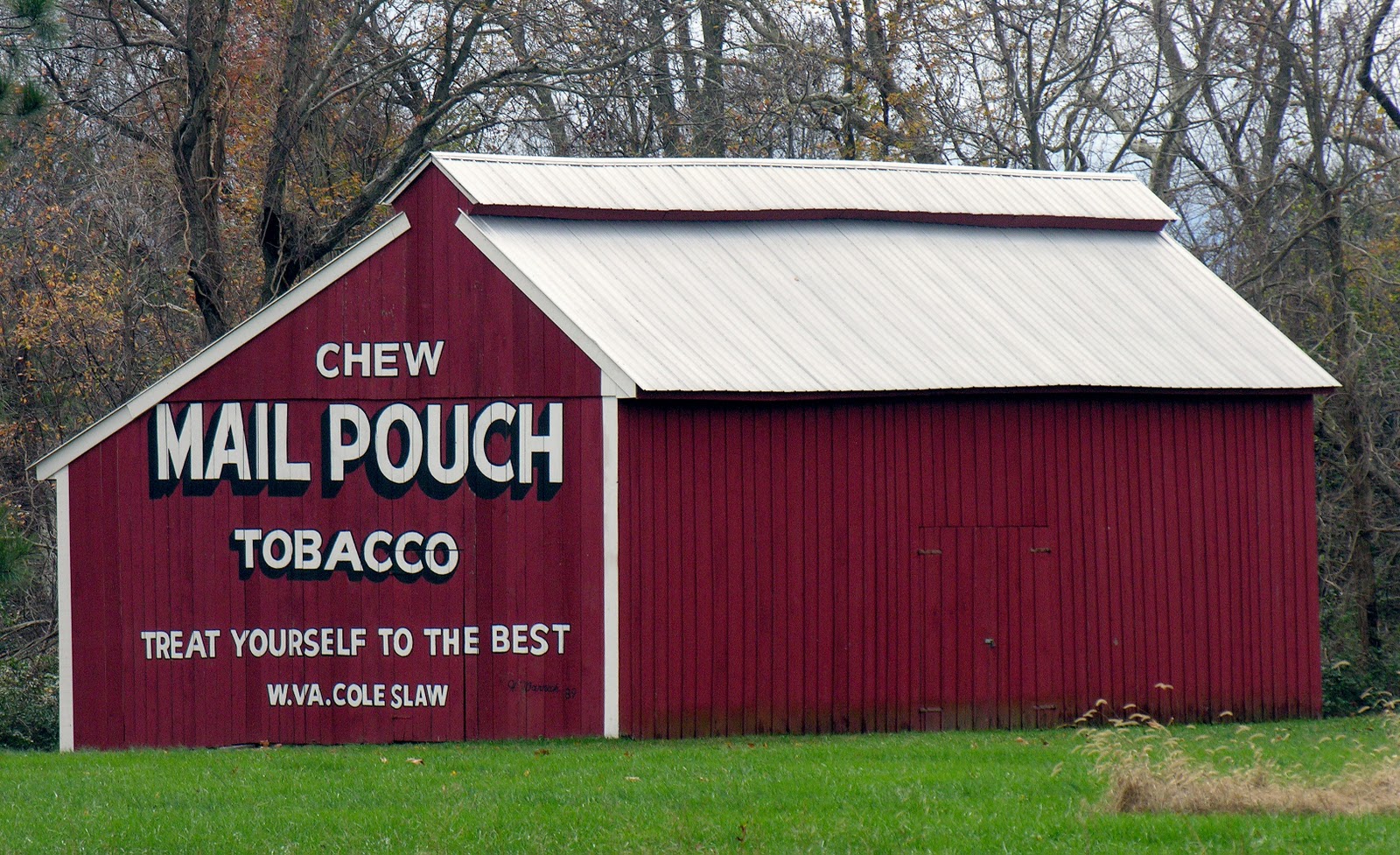 Landmarks Chew Mail Pouch