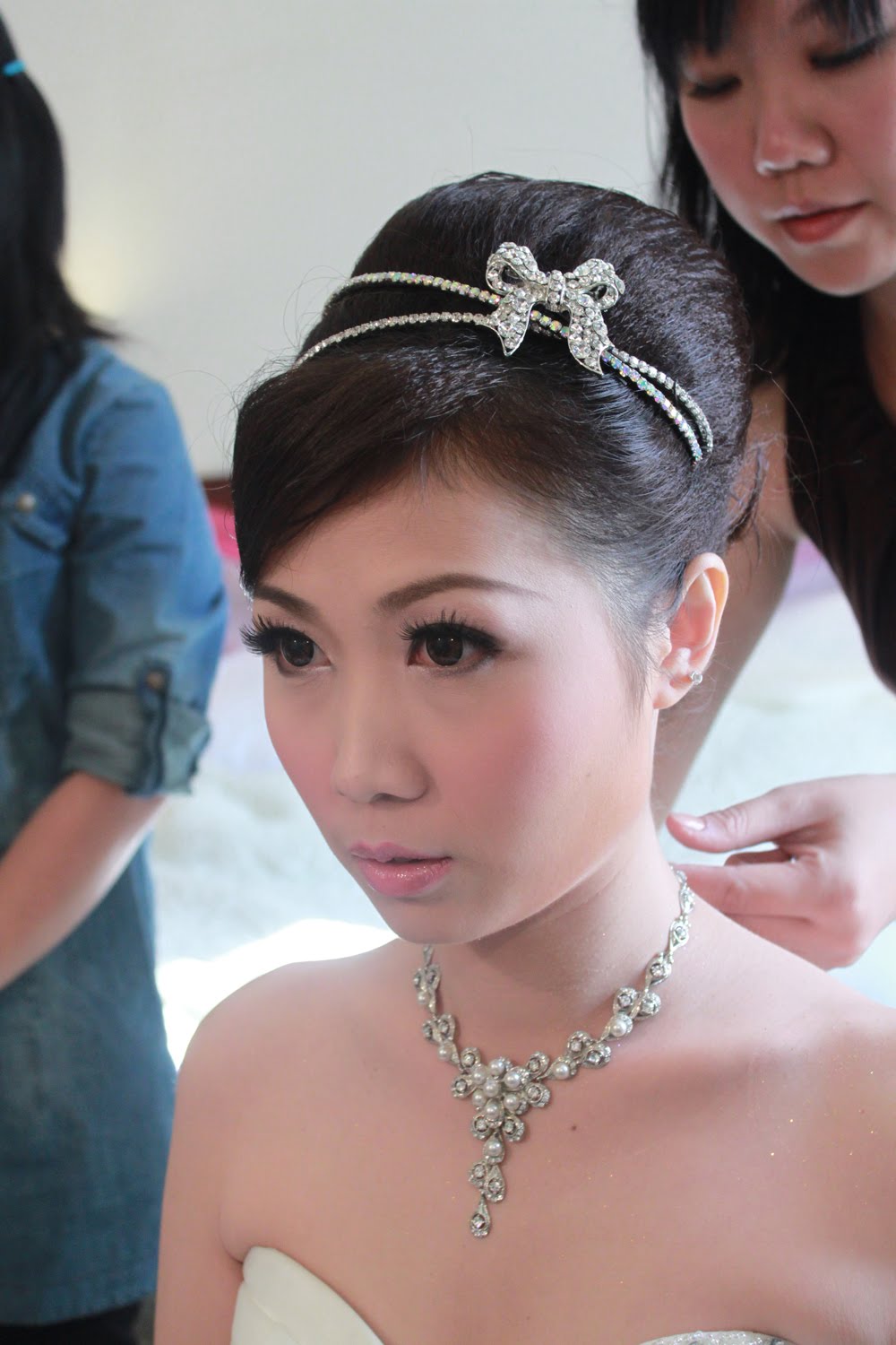 Why You Need a Professional Wedding Makeup Artist for Your ...