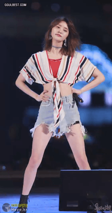 클릭하시면 크게 보실수 있습니다. EXID 정화 헐렁한 청반바지