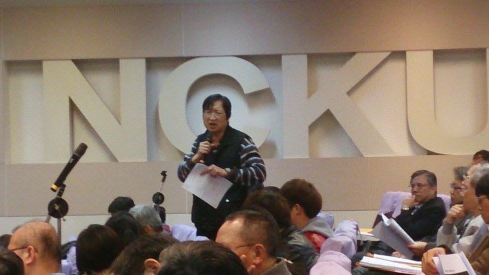 成大多位教授質疑廣場以南榕命名,充滿政治意涵。圖為政治系教授莊輝濤認為學術不要介入政治衝突。圖:邱珮文/攝 成大多位教授質疑廣場以南榕命名,充滿政治意涵。圖為政治系教授莊輝濤認為學術不要介入政治衝突。圖:邱珮文/攝