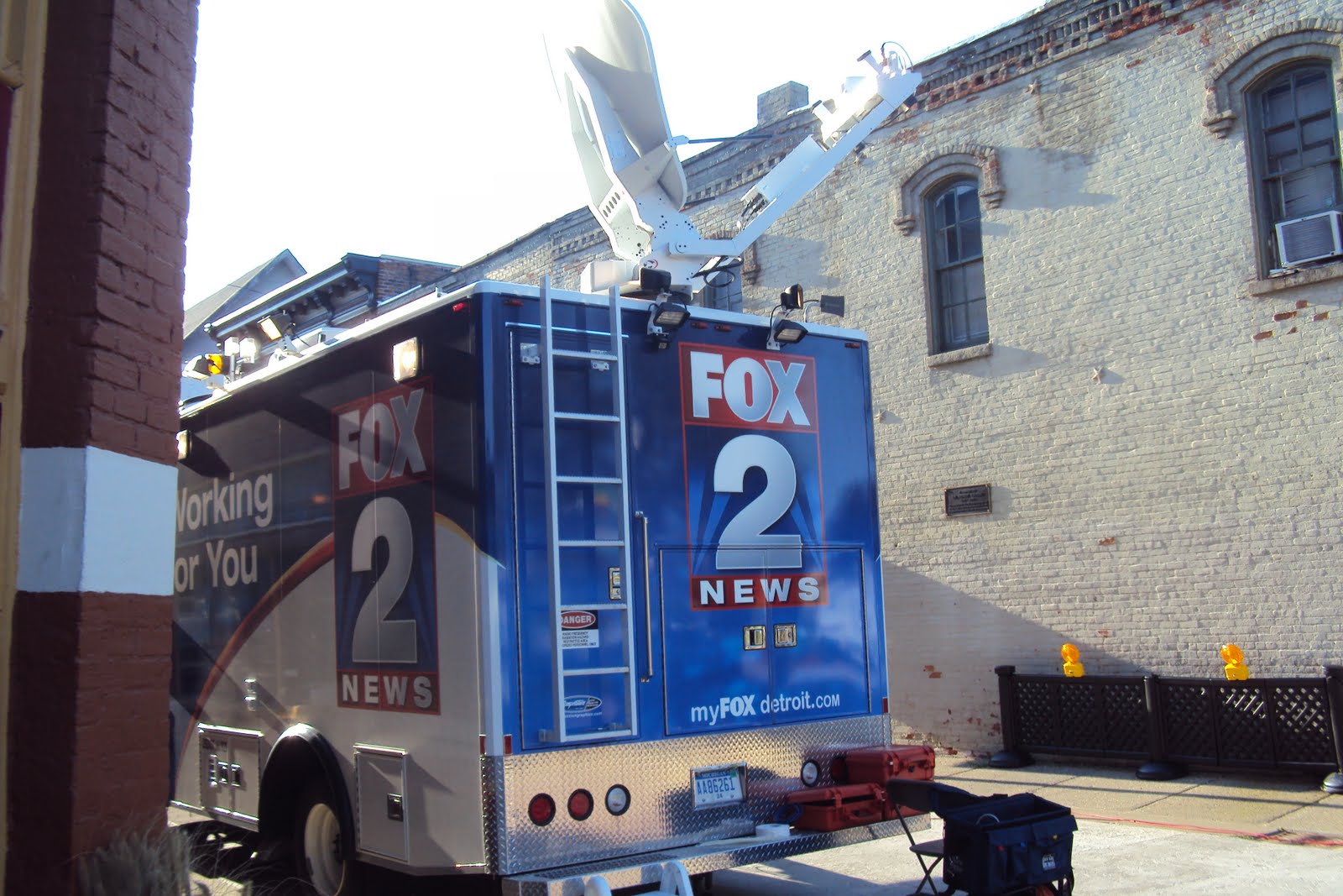 Holly Hills Primitives FOX 2 NEWS DETROIT...