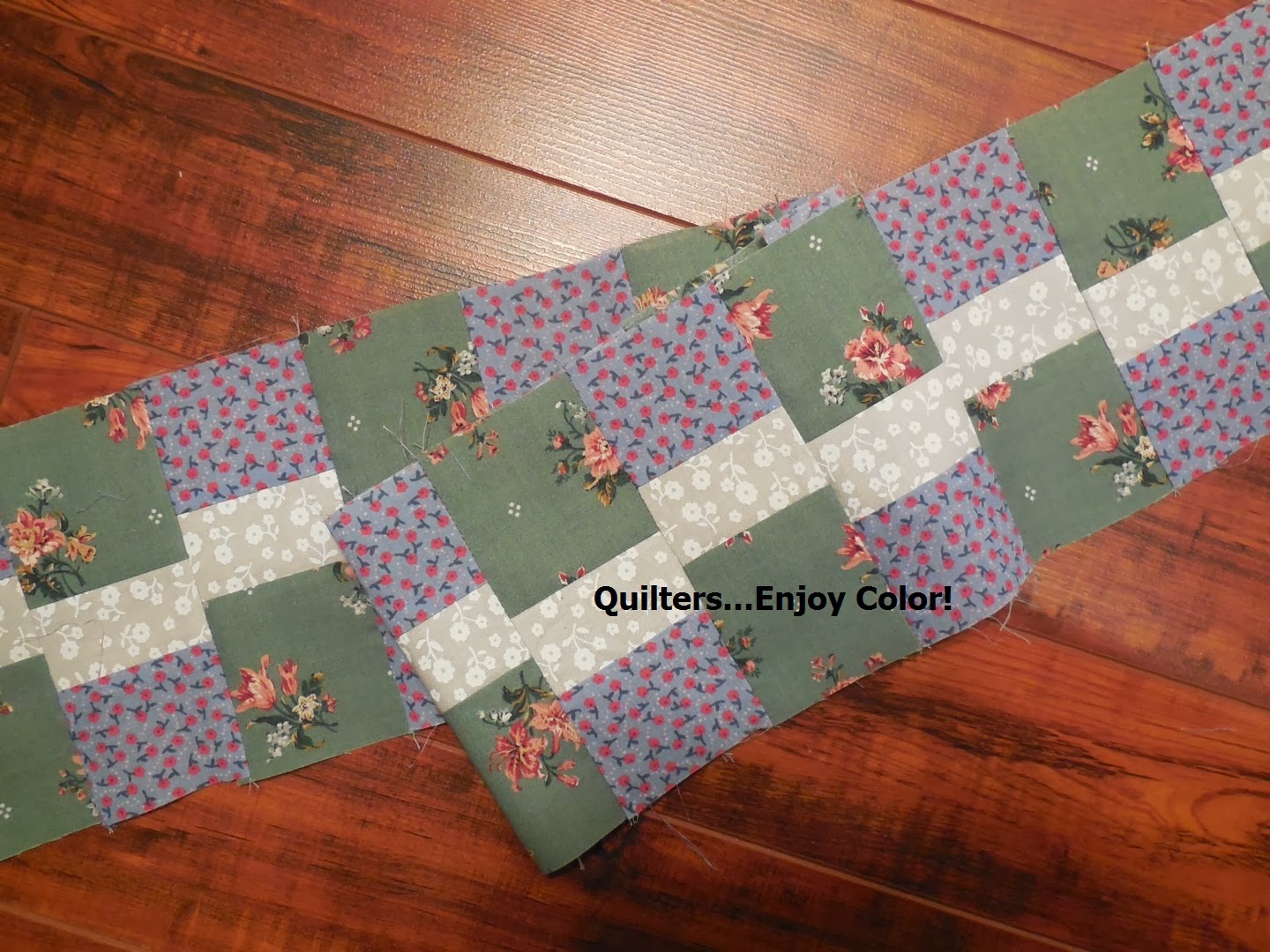 QUILTERS...ENJOY COLOR! Wavy Border Photo Tutorial
