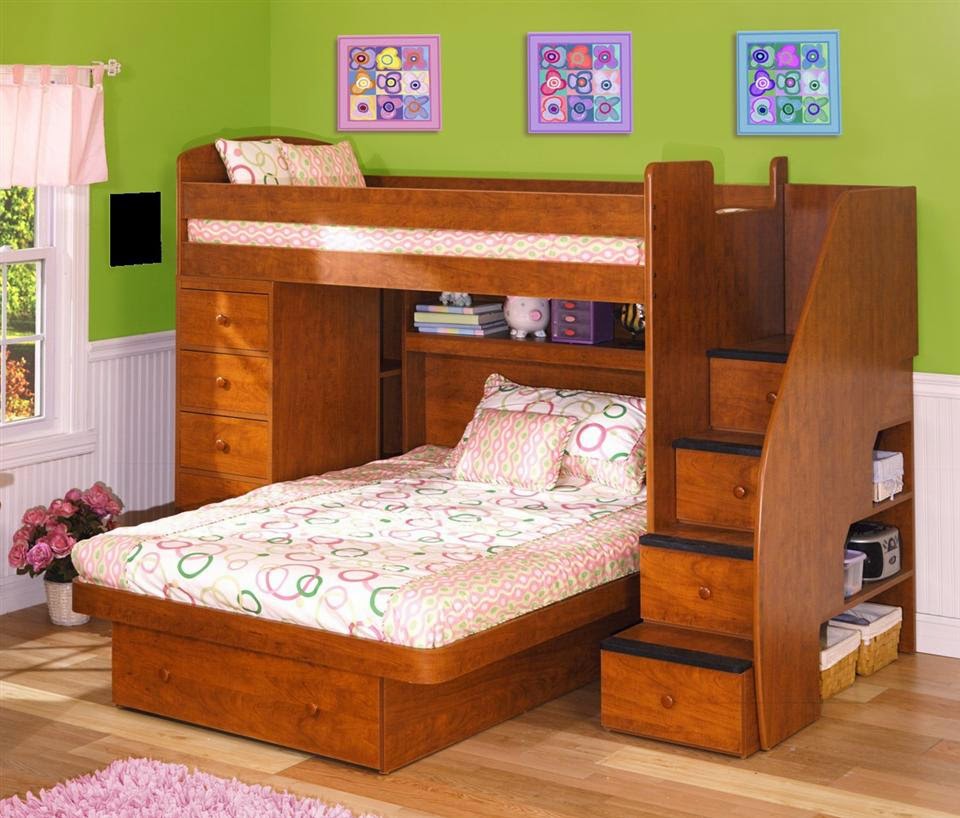 5 Double Bed with Chest and Stairs
