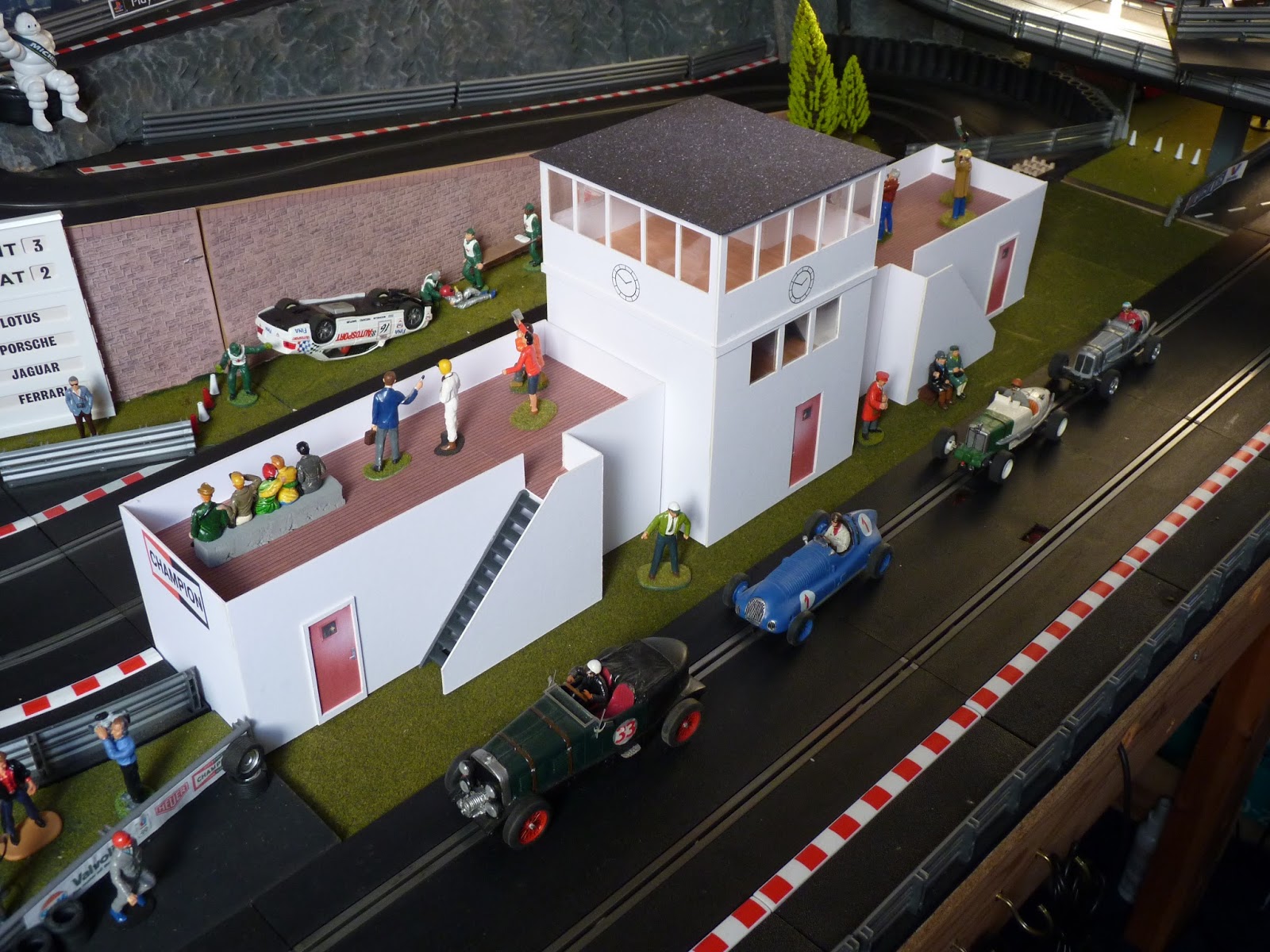 My Scalextric Brooklandsinspired pit buildings and control tower