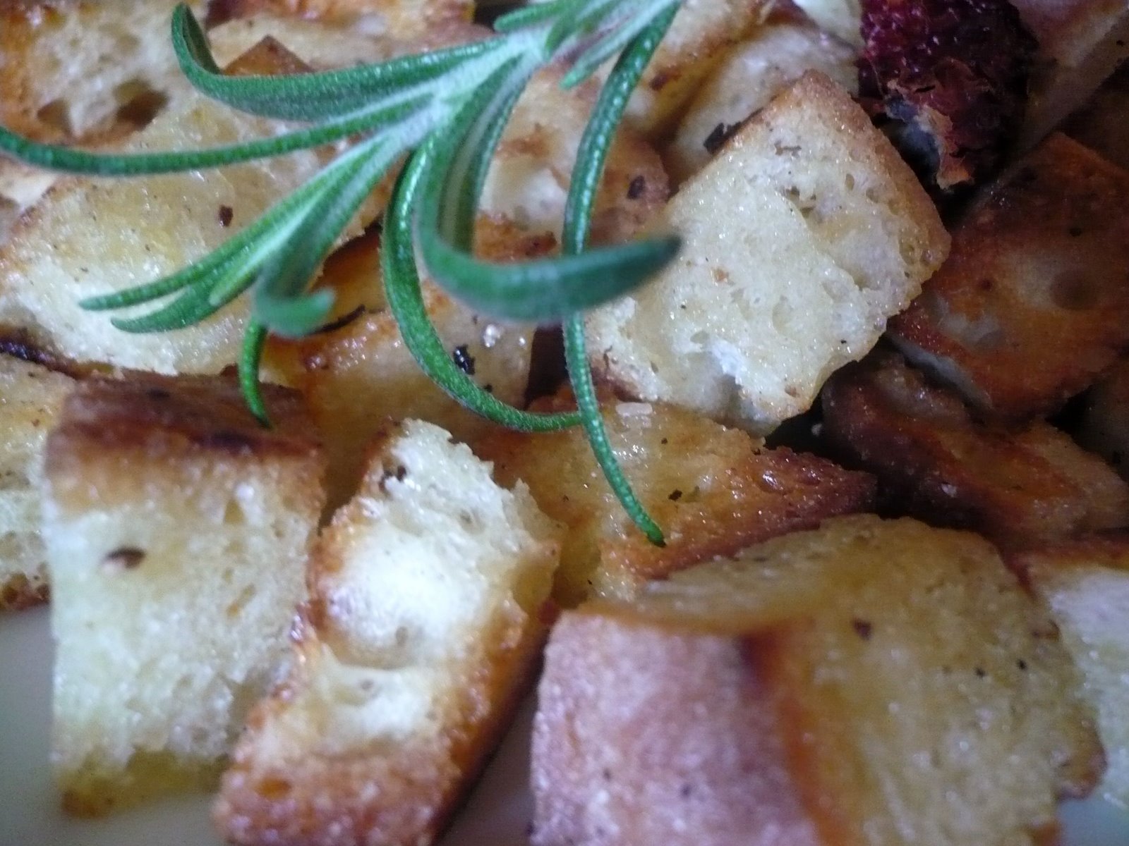 italian cooking Crostini di pane al rosmarino