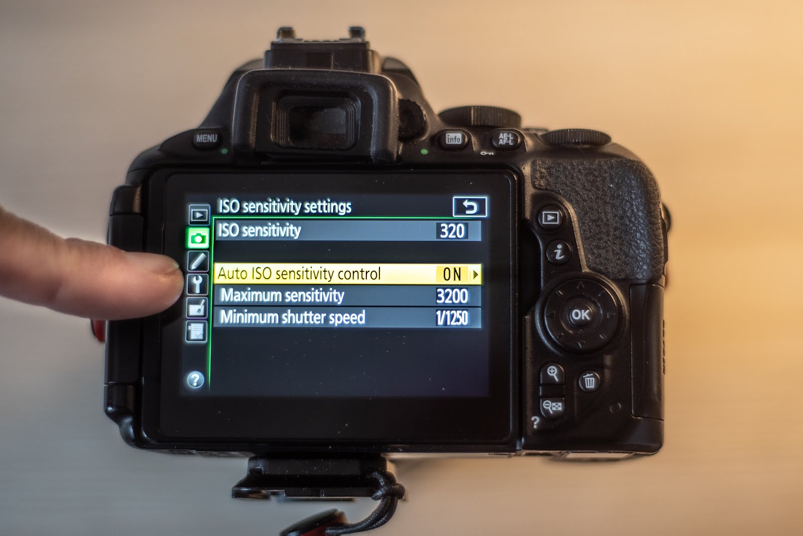 Nikon D5600 How to shoot pictures with manual exposure? frederikboving