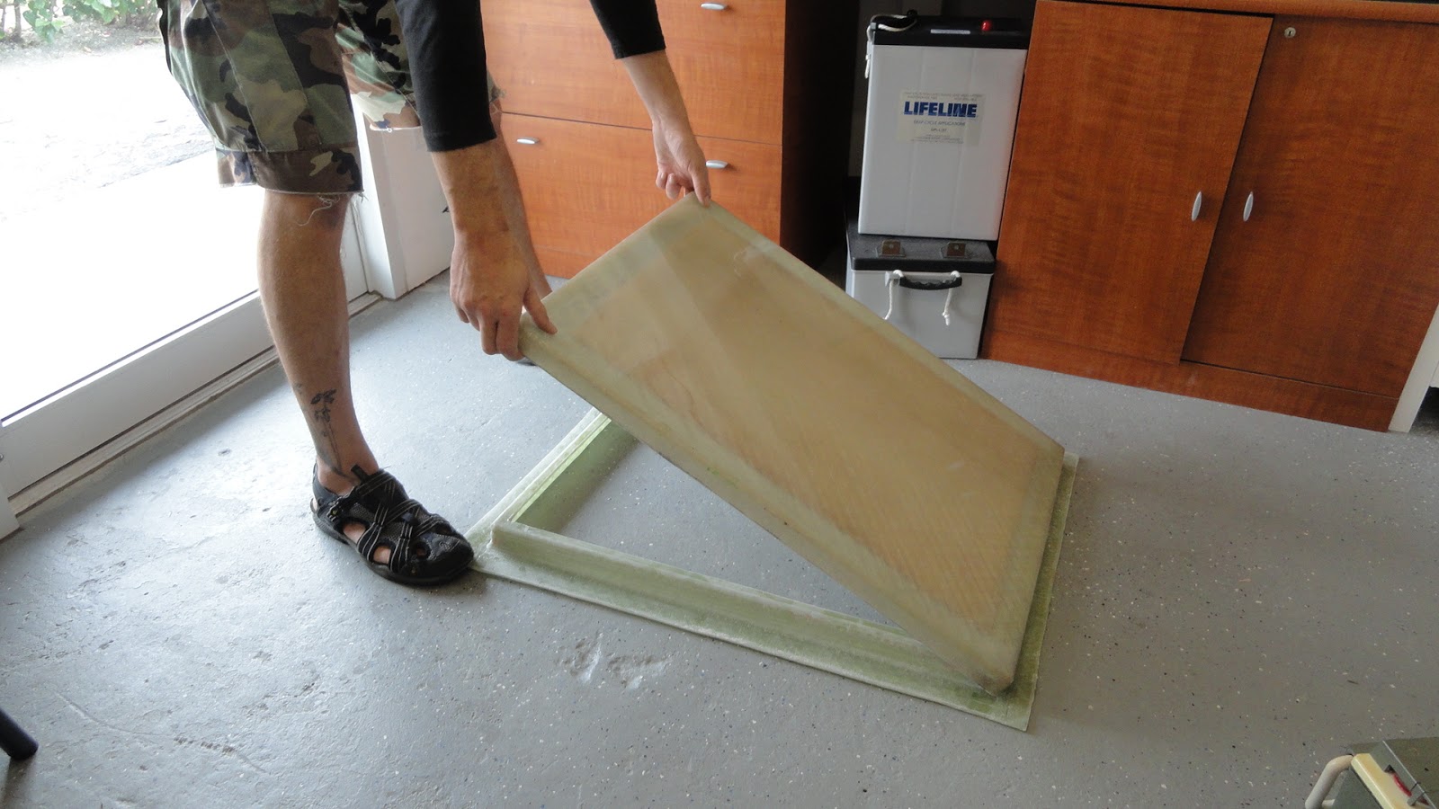 Venture Minimalists Building A Fiberglass Hatch