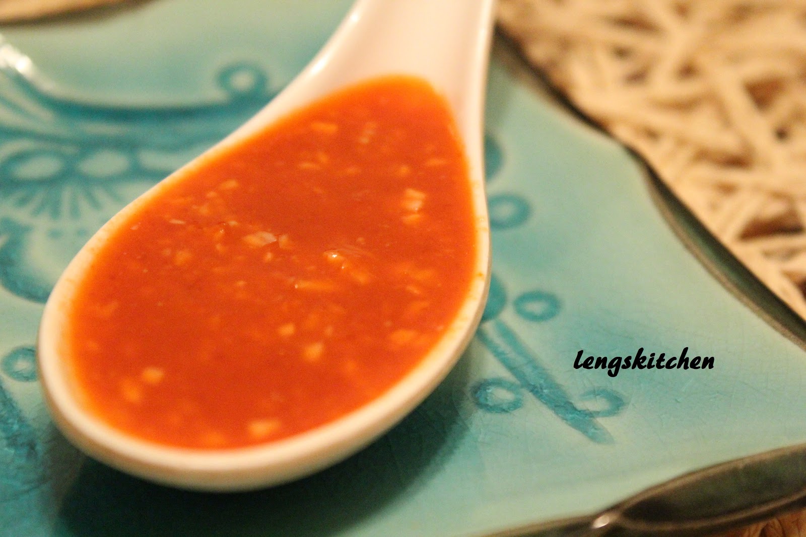 Kitchen Chaos Ginger and Garlic Chili Sauce 姜蒜辣椒酱