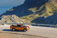 2015-NissanNavara-56.jpg