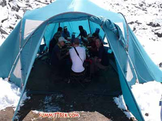 tent base camp group