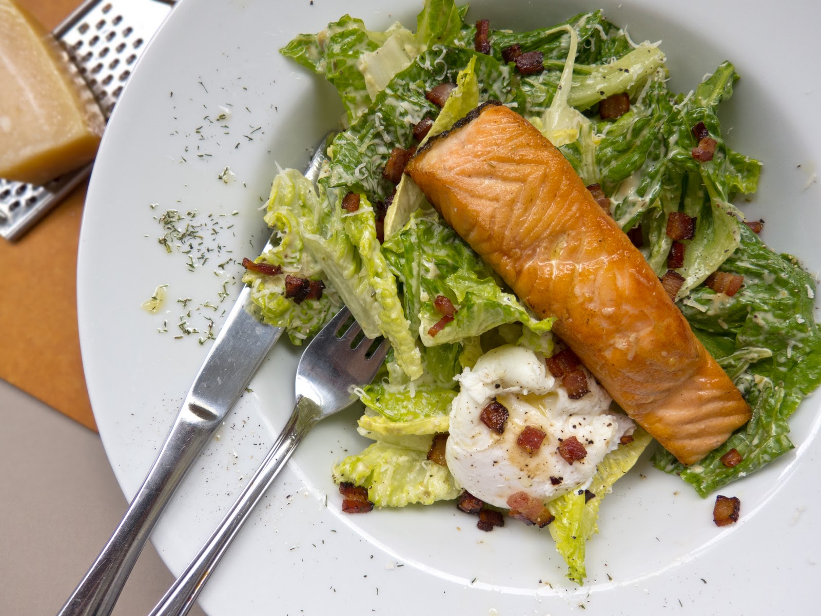 Foodmanna Caesar salad, mayonnaise and how to poach the perfect egg