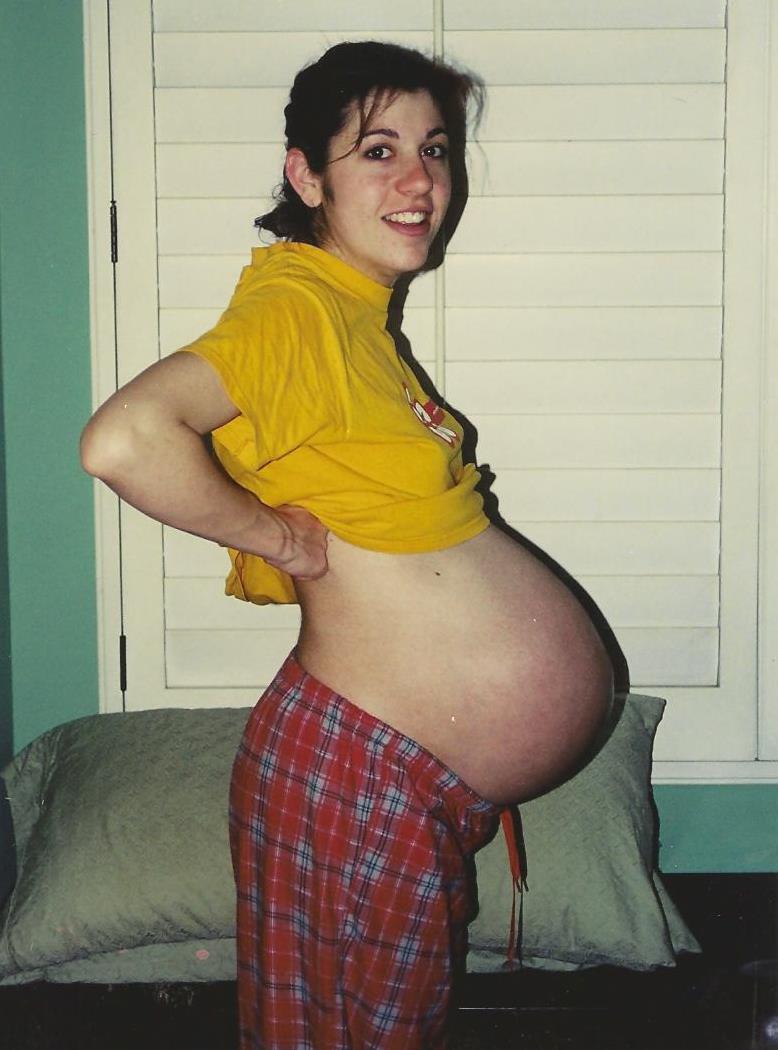 Kelly Divine Pregnant