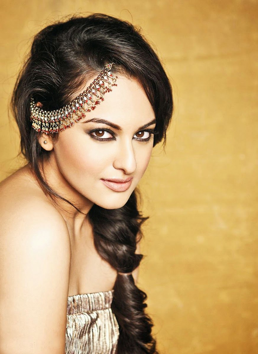 AtoZ hotphotos: Sonakshi_Sinha hot stills