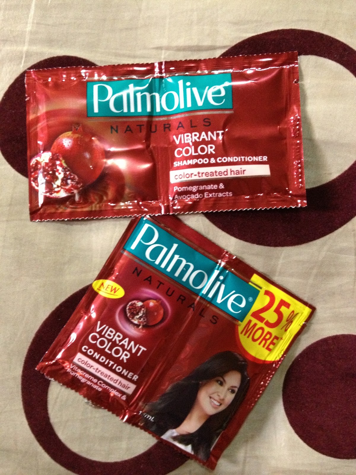 Stylestat Palmolive Naturals Vibrant Color Pomegranate Conditioner